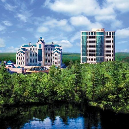Great Cedar Hotel At Foxwoods وسط ليديارد المظهر الخارجي الصورة